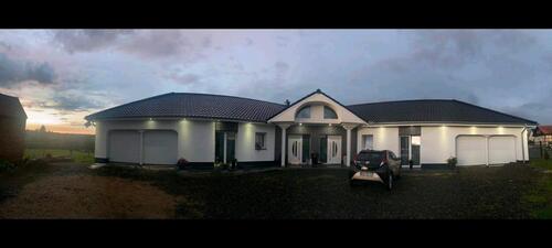 Foto - Bungalow linke Teil - 370.000,00&nbsp;EUR Kaufpreis, ca.&nbsp; 115,00&nbsp;m&sup2;