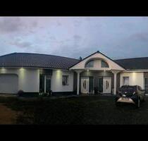 Bungalow linke Teil - 370.000,00&nbsp;EUR Kaufpreis, ca.&nbsp; 115,00&nbsp;m&sup2; in Langelsheim (PLZ: 38729) Ostlutter