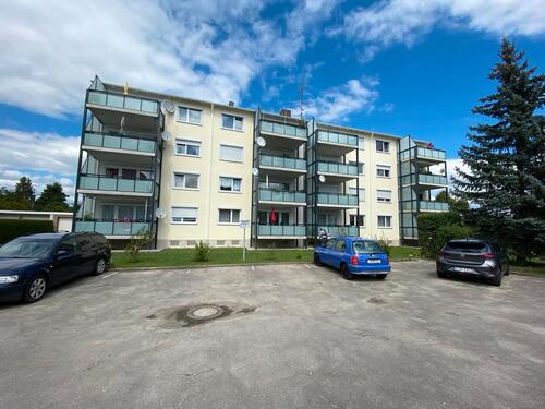 Foto - Modernisierte 3-Zimmer-Wohnung mit Stellplatz in Königsbrunn