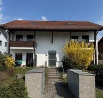 Gepflegte, helle 2-Zimmer-Dachgeschosswohnung in Fürstenzell - Neuburg am Inn