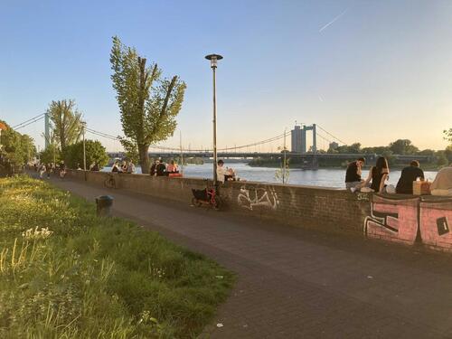 Foto - Topsanierte 1-Zi.-Whg 30qm Köln-Mülheim Rheinnähe ruhig Terrasse