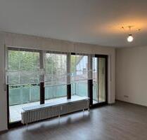 Stuttgart-Feuerbach: 65 qm Wohnung mit Küche, Balkon + Stellplatz