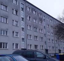 Helle 4-Zimmer-Wohnung mit Balkon - Bad Lobenstein