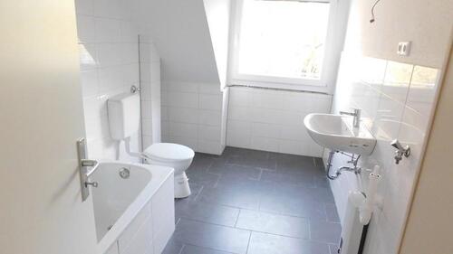 Foto - Schöne 2-Zimmer-DG-Wohung! - 549,00 EUR Kaltmiete,