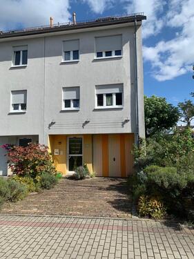 Foto - Attraktives Reihenendhaus - 475.000,00 EUR Kaufpreis,