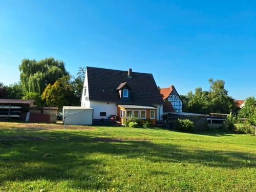 Foto - Haus mit viel Platz ideal für Pferdehaltung