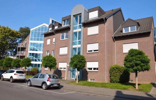 Foto - Attraktive 2-Zimmer Dachgeschosswohnung mit Balkon in MG-Rheydt