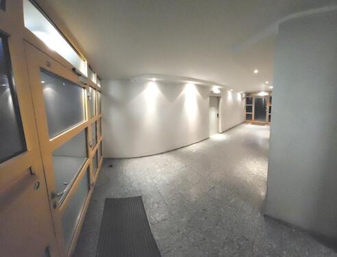 Foto - Modern geschnittene ETW sehr hell.