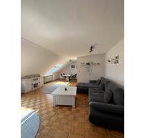 Charmante 4-Zimmer-Dachgeschosswohnung + Garage in Heusweiler