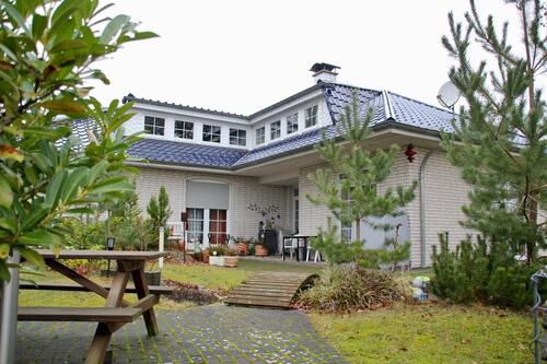 Foto - Freistehendes EFH (227 m²) mit Kamin, Sauna & unverbautem Blick