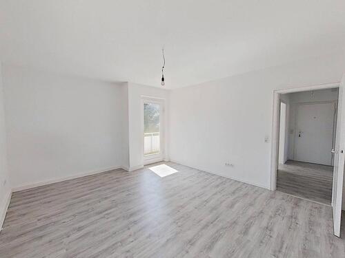 Foto - Gut geschnittene 3-Zimmer-Wohnung mit BALKON
