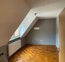 5 Zimmerwohnung zu vermieten - 850,00 EUR Kaltmiete, in Poppenhausen (PLZ: 97490)