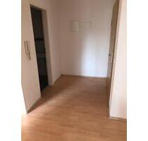 Gepflegte 2-Zimmer-Wohnung im 3. OG mit Balkon in Rodgau