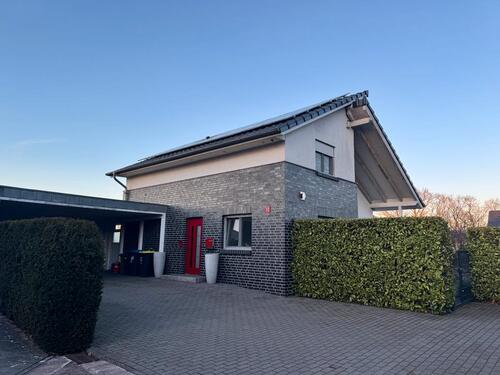 Foto - Exklusives Einfamilienhaus mit Pool, PV & hochwertige Ausstattung