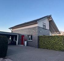 Exklusives Einfamilienhaus mit Pool, PV & hochwertige Ausstattung - Spelle