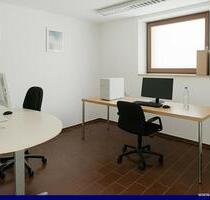 KOMPAKTE GEWERBEEINHEIT MIT SEPARATEM ZUGANG IN KIRCHZARTEN!