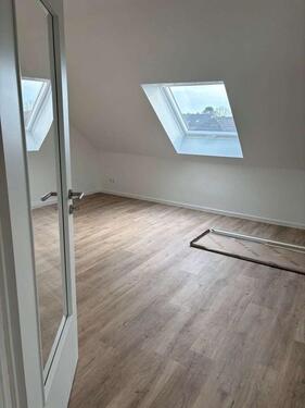 Foto - 3 Zimmer Dachgeschoßwohnung zur Miete in Neustadt am Rübenberge