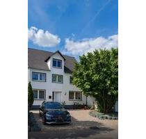 Saniertes Einfamilienhaus mit Wintergarten & Luxus-Bädern - Schieder-Schwalenberg