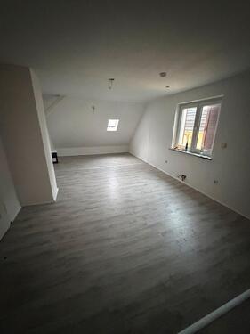 Foto - 4-Zimmer-Dachgeschosswohnung mit Klimageräten & Kaminofen