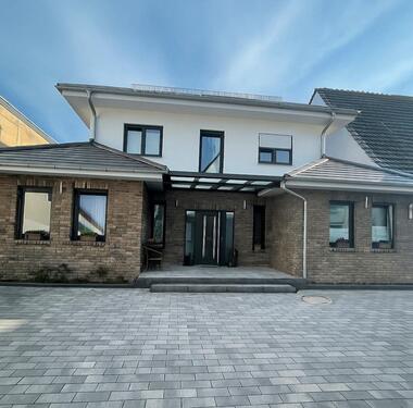 Foto - Seltene Gelegenheit: Zwei Häuser auf einem Grundstück.