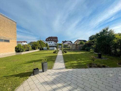 Foto - Mehrfamilienhaus, Wohnhaus in Römerberg zum Kaufen