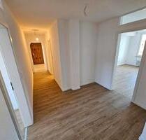 Neu sanierte 4-Zimmerwohnung - 1.550,00&nbsp;EUR Kaltmiete, ca.&nbsp; 120,00&nbsp;m&sup2; in Pforzheim (PLZ: 75181) Eutingen