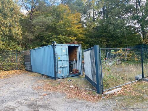 Foto - Quickborn Aussenlagerplatz mit separaten Container