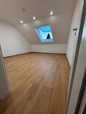 Foto - 2 Zimmer Dachgeschoßwohnung zur Miete in Duisburg