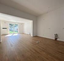 Moderne Erdgeschosswohnung mit Gartenabschnitt in Köln-Kalk