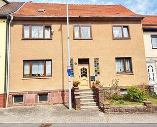 Wohnhaus mit 2 Wohnungen, Scheune und Bungalow in Finsterbergen