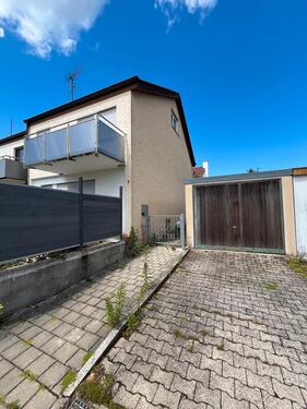 Foto - Reiheneckhaus in ruhiger Ortsrandlage mit Garage & 1 Terrasse