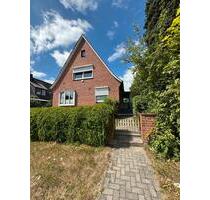 Modernisiertes Einfamilienhaus auf 664 m² Grundstück in Stade