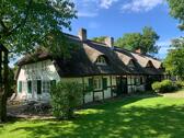 Foto - Ferienwohnungen Ostsee gegenüber Hiddensee Reethaus Rosengarten