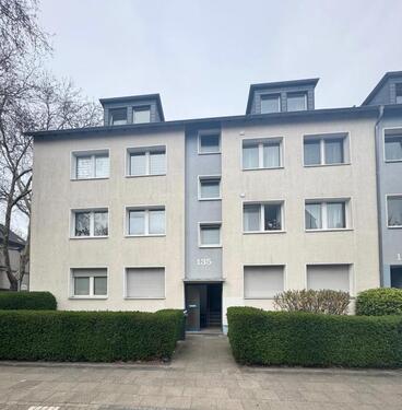 Foto - Traumhafte 2 Zimmer Wohnung mit Badewanne, Gäste WC im Top gepflegten Mehrfamilienhaus