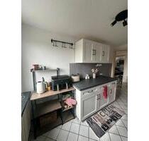 57 m2 Drei Zimmerwohnung Badewanne 2 OG - Garbsen Berenbostel