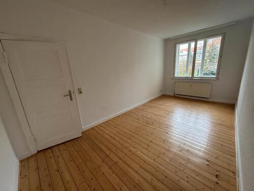 Foto - Helle 3-Zimmer-Erdgeschoss-Wohnung mit Balkon