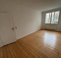 Helle 3-Zimmer-Erdgeschoss-Wohnung mit Balkon - Stendal