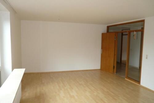 Foto - 74842 Sulzbach : 4- Zimmerwohnung im ersten Obergeschoss