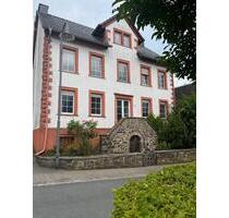 Charmantes Eifelhaus mit großem Grundstück - Uersfeld