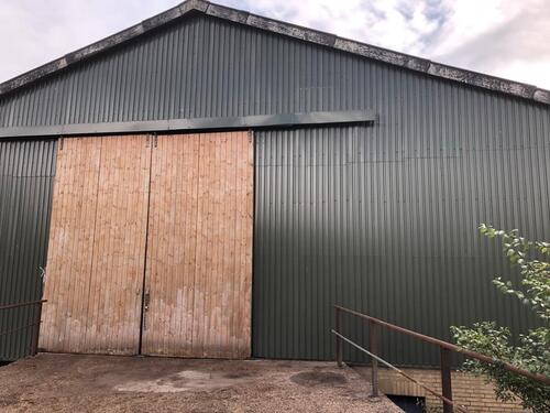 Foto - Stellplatz in Halle für Wohnmobil, Wohnwagen, Auto, Motorrad