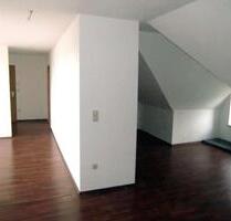 Helle 2 12 Raum Wohnung, ca. 80 qm, DG, Gladbeck- Brauck