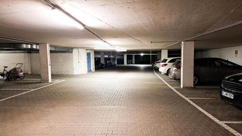 Foto - Tiefgaragenstellplatz in Regensburg (Königswiesen) zu vermieten