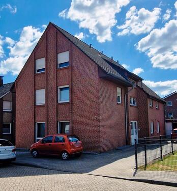 Foto - PROV-FREI - Mehrfamilienhaus mit 4 Wohnungen NordhornNeuberlin