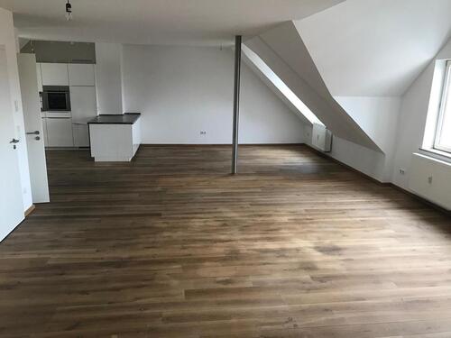 Foto - 3-Zimmer-Altbauwohnung mit Balkon und Einbauküche