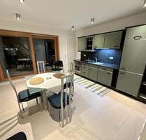 Moderne (vollmöblierte) 2-Zimmer-Wohnung im Herzen von Trier - Lichtdurchflutet und stilvoll wohnen