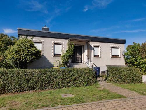 Foto - Einfamilienhaus mit großem Garten