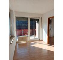 Helle 2-Zimmer-Wohnung mit Balkon in ruhiger Lage - Erlangen Am Anger