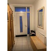 Zu Vermieten - 880,00 EUR Kaltmiete, in Oerlinghausen (PLZ: 33813)