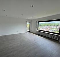 4 ZKB Erdgeschosswohnung mit Balkon Garage und Panoramablick - Kirchheim