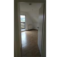 Charmante 2-Zimmer-DG-Wohnung mit Balkon in Klein Schauen - Storkow (Mark)